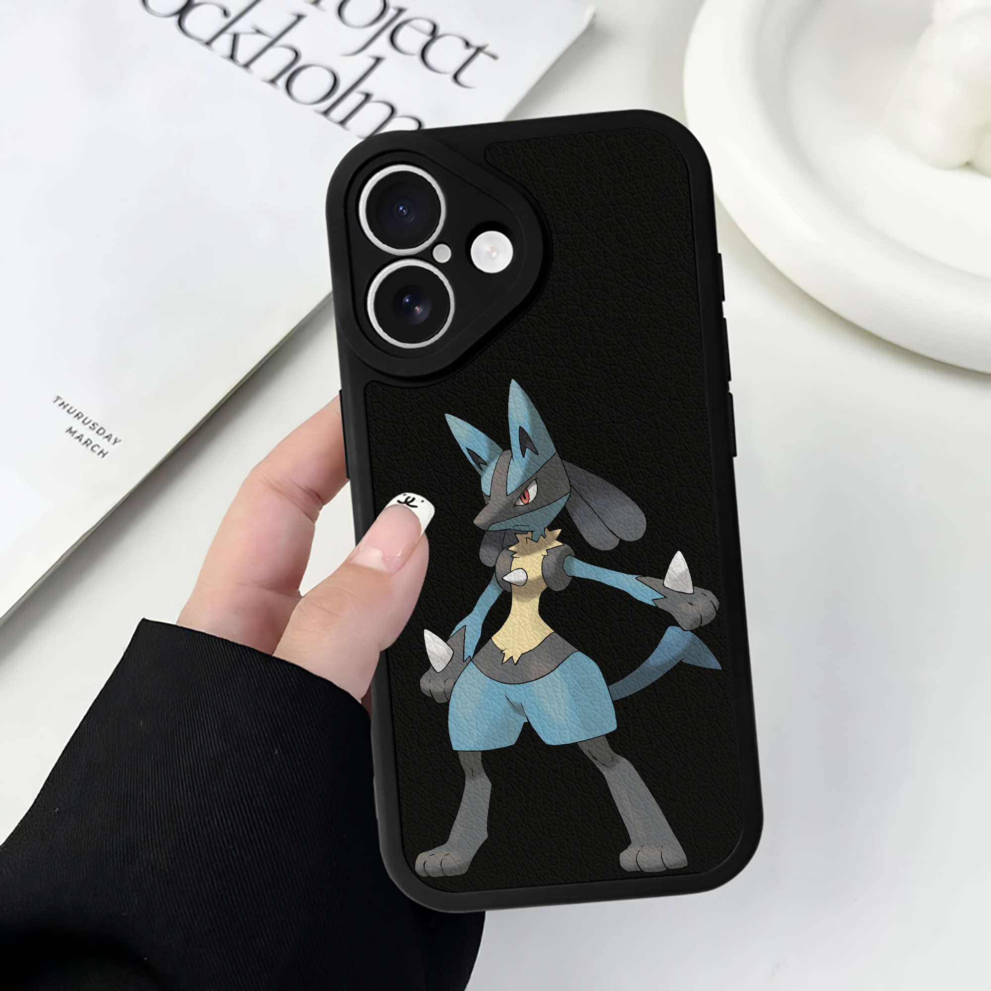 （画像用） ポケットモンスター Pokémon 【iPhone 16シリーズ対応】シリコンスマホケース（レザー調） 材質：シリコン